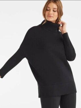 VETTA Black Oversized Convertible Knit Sweater, Small